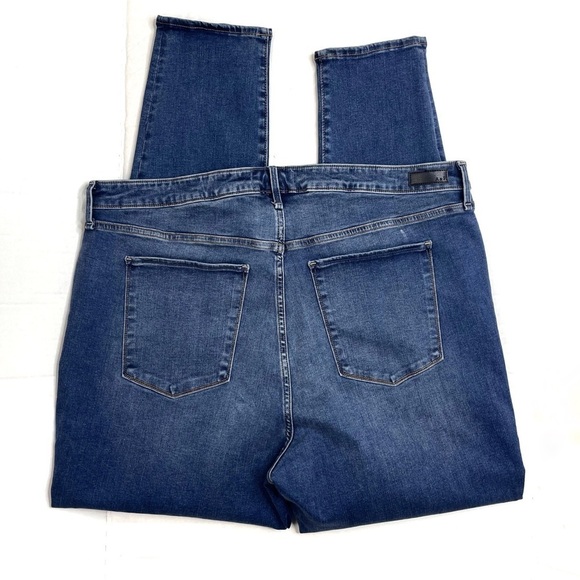 Abercrombie and Fitch Curve Love Distressed The Super Skinny High Rise Jeans - Picture 3 of 6